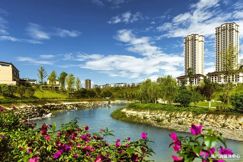 滨河公园 罗建 (2)_副本.jpg